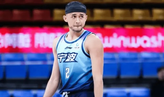 足球直播-CBA潜力赛：卡米然10分&amp;amp;彰华非9分，宁波23-18战胜广州