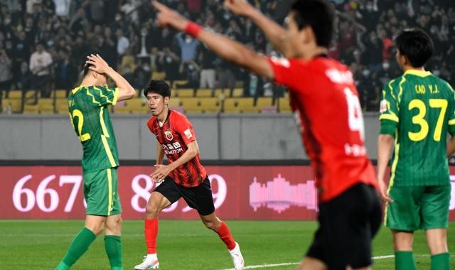 低调看直播-【中超综述】海港申花泰山6分领跑 国安苏州区垫底