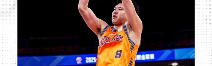 低调JR看球-联赛第一！上海16连胜39分大胜吉林 闫鹏飞10中10总盖帽超巴特尔